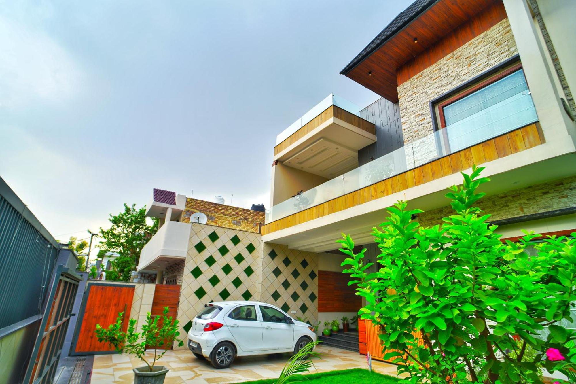 Ista Inn Homestay Amritsar Exteriör bild